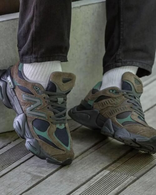 New Balance Sneakers (9060 Style)