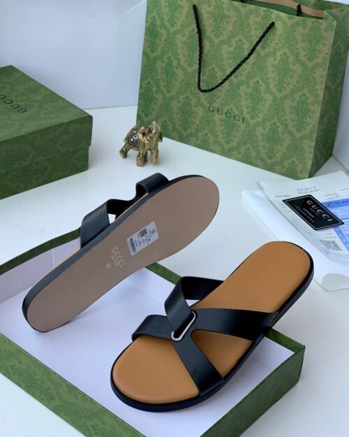 Luxury Black Leather Gucci Sandals