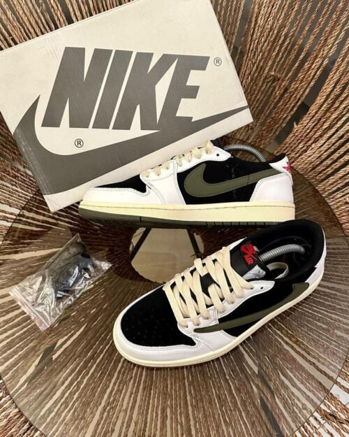 Jordan x Travis Scott Air Jordan 1 Low OG “Medium Olive”