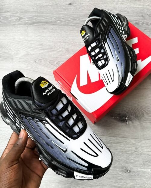 Nike Air Max Plus III – Black & White Gradient
