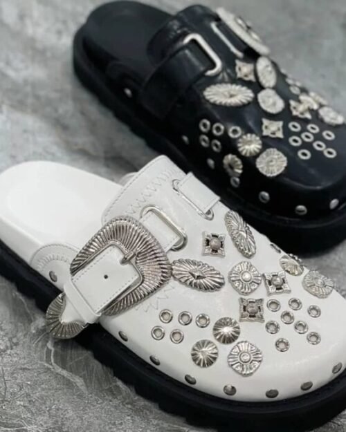 Azalea Wang Swiftly White Western-Inspired Platform Clogs