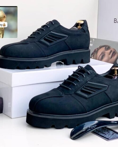 Black Rug Lace-Up Shoes with Chunky Sole