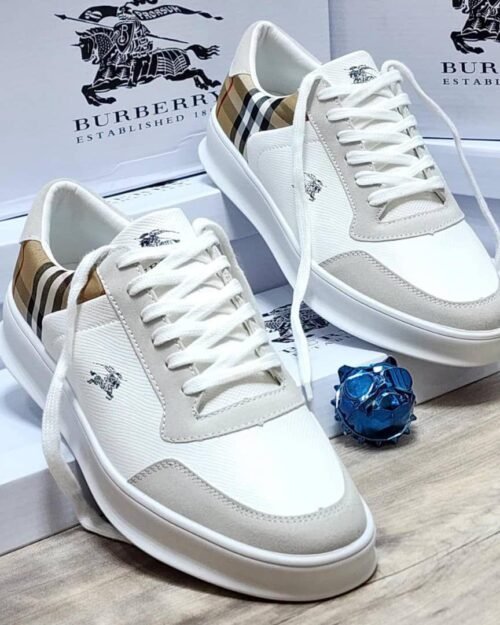 Burberry Low-Top Sneakers with Vintage Check Heel Detail